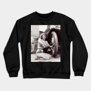 Bette Davis / 1908 Crewneck Sweatshirt